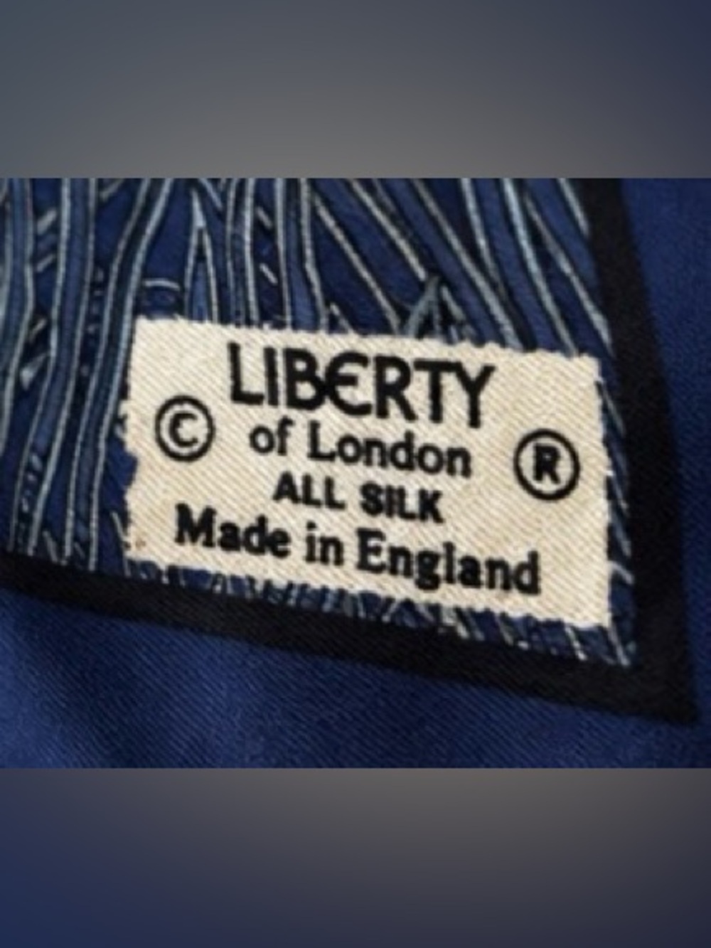 [Liberty of London] “Hera” Silk Scarf Peacock Feather Blue 38"X38" Made in Eng. - Picture 5 of 6